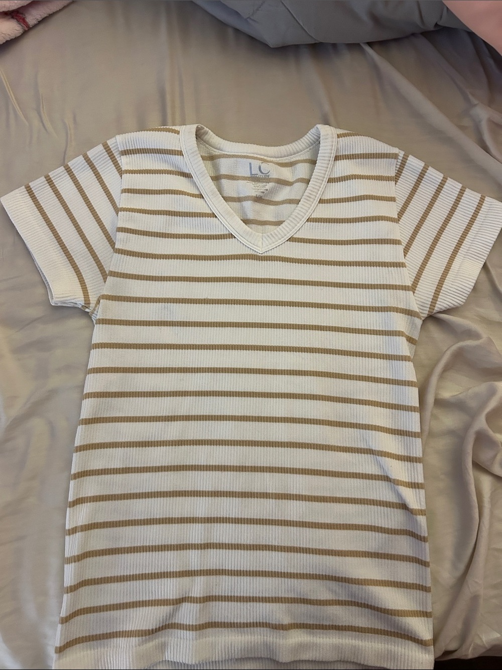 Go Couture White and Tan Striped V-Neck Ribbed Top